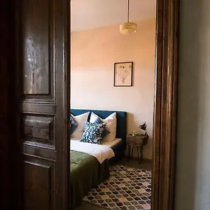  Apartment Lazensky Apartman